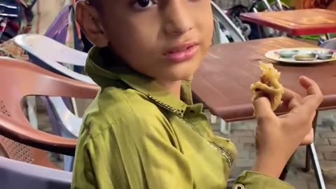 if you help others, Allah will help you! 💜|METAFOOD