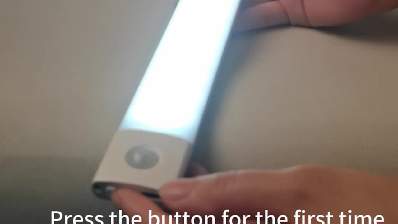 Ultra-thin LED Cabinet Light Rechargeable Motion Sensor Light USB Night Lights