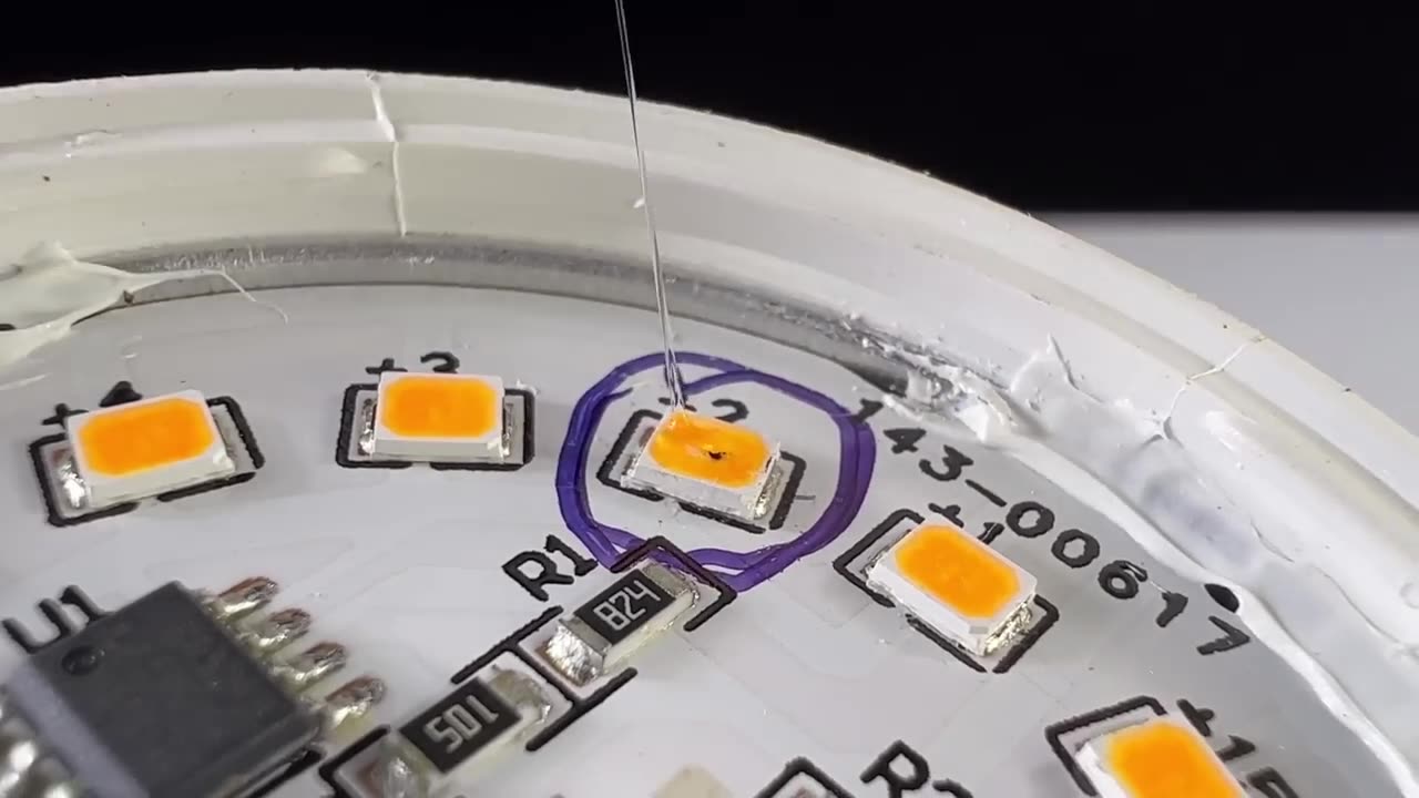 How repair 👨🔧 bulbs at your home 🏡