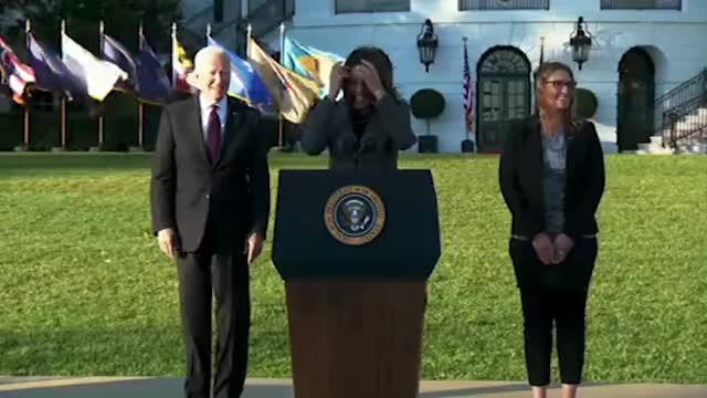 Kamala Says ‘In a Moment!’ When Announcer Tries to Rush Her from the Podium