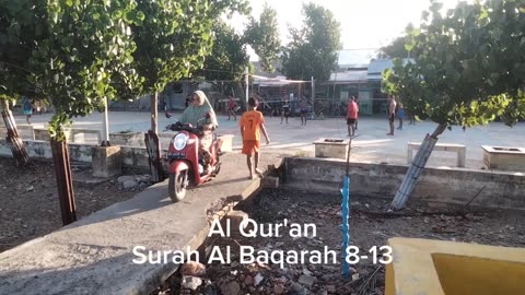 Al Qur'an Surah Al Baqarah 8-13