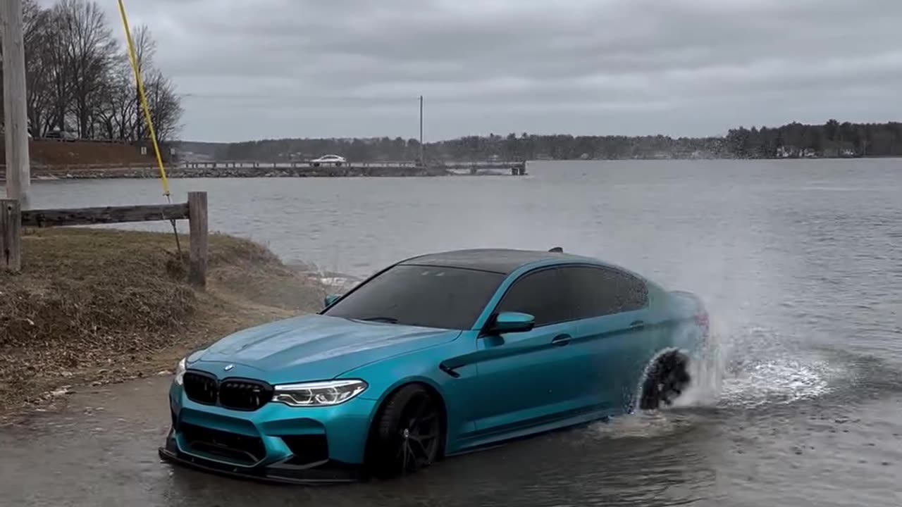 BMW water burnout is crazy 💧🔥