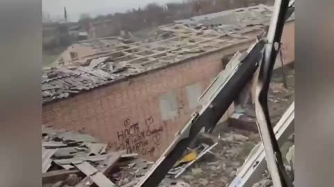 Footage of Fighting On the Outskirts of Bakhmut