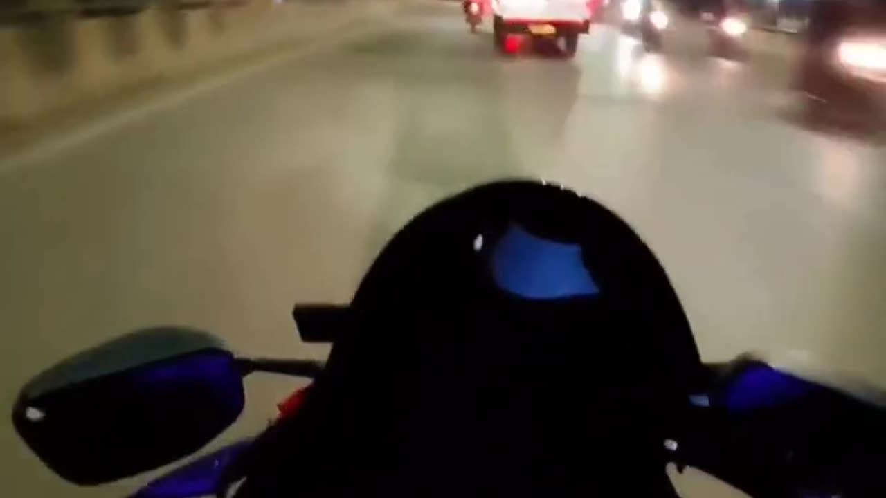 Ktm duke live accident 😱😱 city riding street race gone rong bike crash 🥺🥺