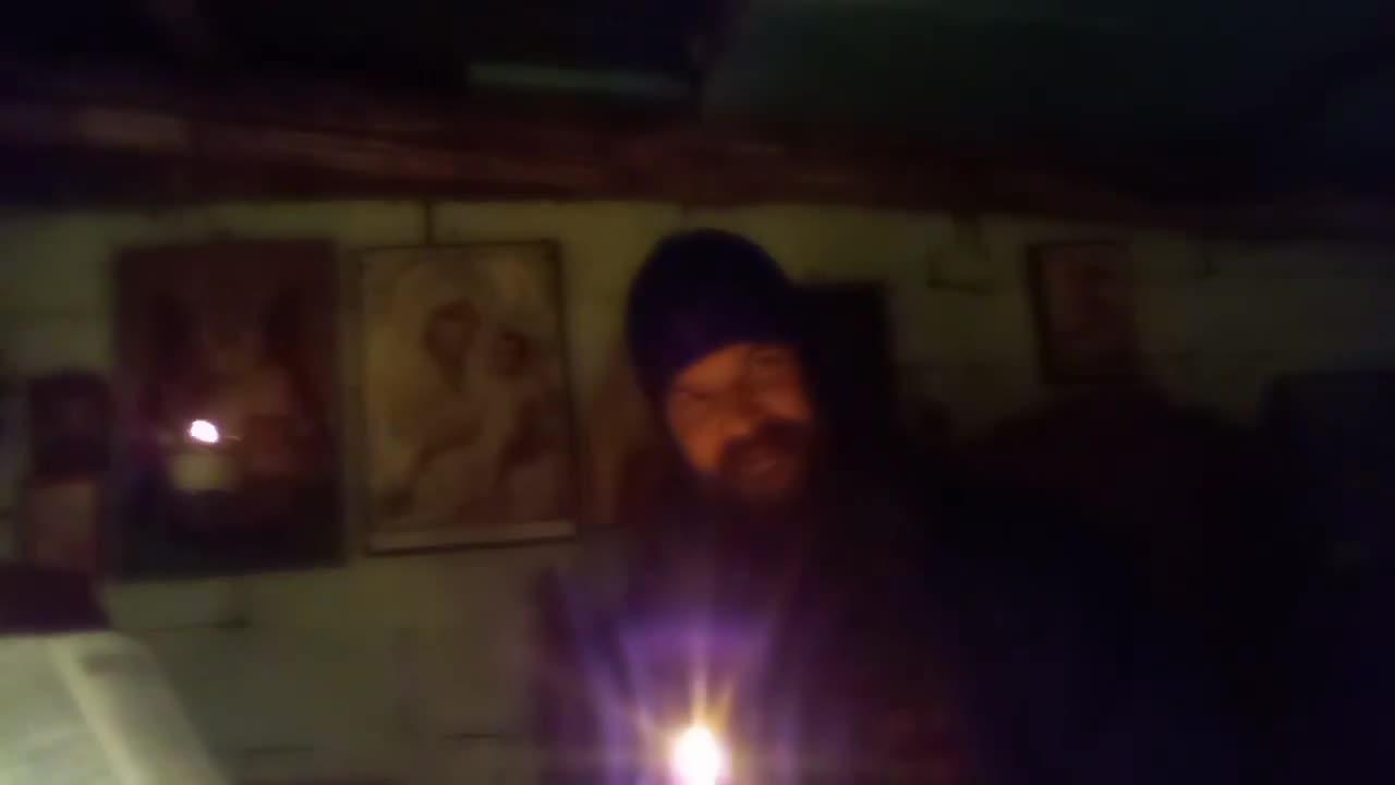 ΦΕΎΓΕΤΕ ΜΑΚΡΥΑ