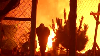 Massive Valparaíso fire destroys at least 40 homes