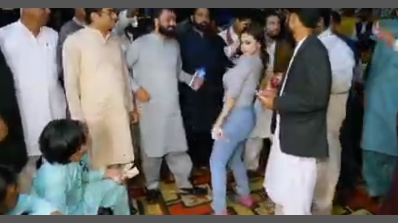 Beautiful gril dance