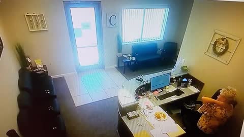 UN professional lying receptionist had the spotlight effect.