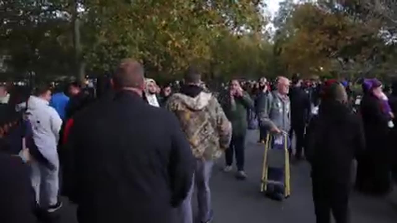 ‼️ Must Watch ‼️ James zikic “Body guarding” at Speakers Corner ‼️ 31