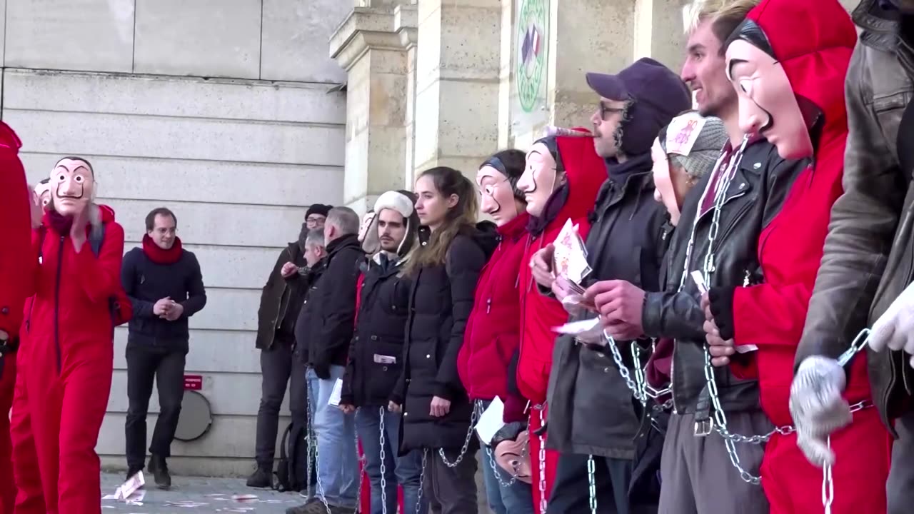 Climate activists protest at French finance ministry