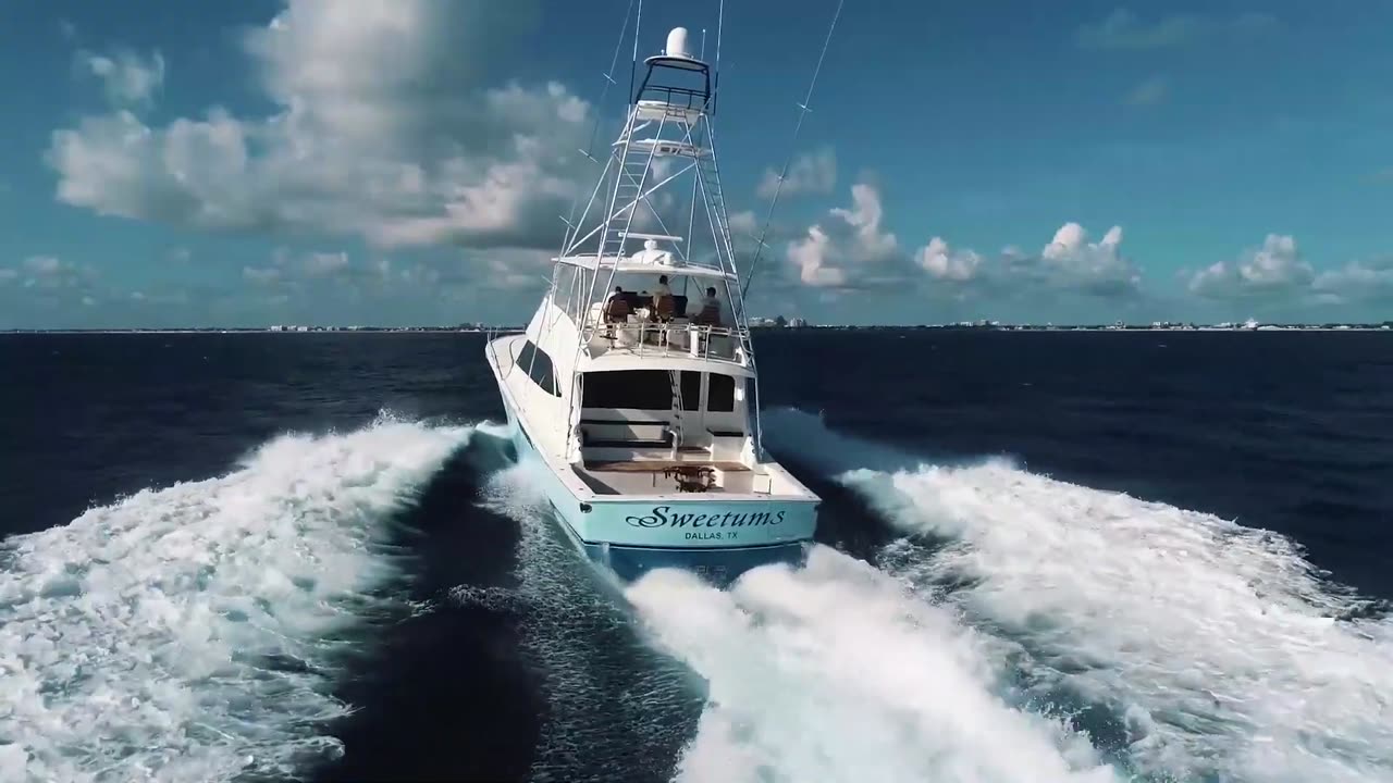 2010 Viking 82 Convertible Yacht
