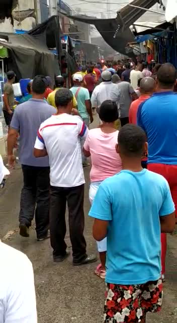 Incendio en Central de Abastos de Cartagena