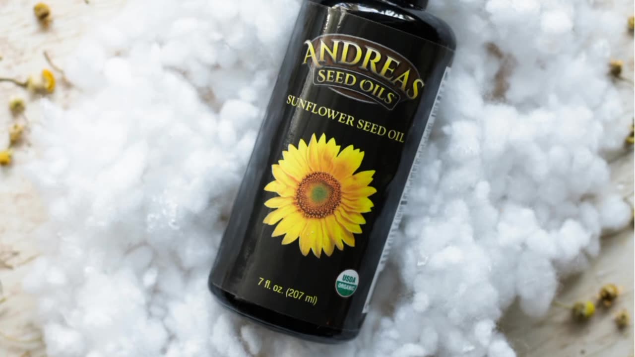 Introducing Sunflower Seed Oil: Your Wellness Ally 🌻