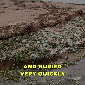 🌊 Exploring the Impact of pH on Microplastics 🌱