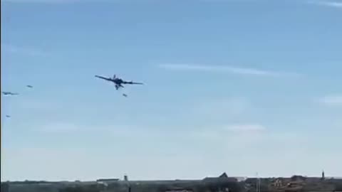 B-17 Has Mid-Air Collision With Another Plane At Dallas Air Show