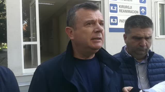 Plagosja e kryebashkiakut të Divjakës/ Luan Baç