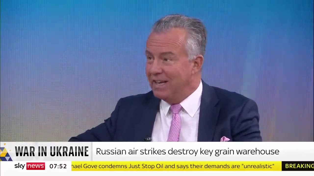 Ukraine War: Russian air strikes destroy key grain warehouse