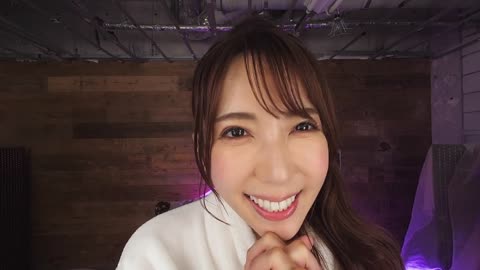 【180°VR動画】波多野結衣ちゃんに、何かエッチに聞こえる言葉を囁いてもらった