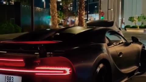 193# Bugatti Chiron at night