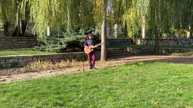 "Brigante se more" in un parco in Germania - Musicanova cover