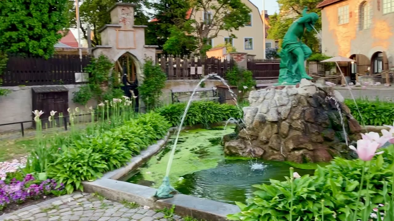 Vackra fontänen i Visby.