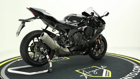 Yamaha R1