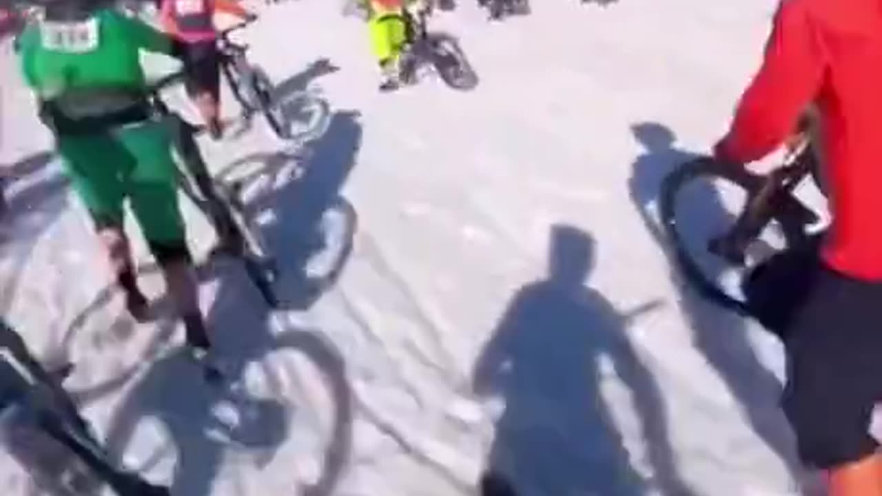 Extreme downhill bicycle race