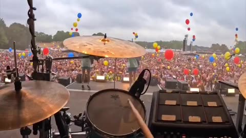 Unpleasant incident with a drummer at a concert