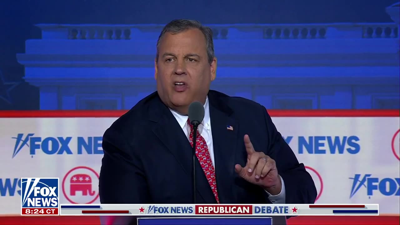 Vivek Ramaswamy, Chris Christie exchange jabs: 'Bought and paid for'