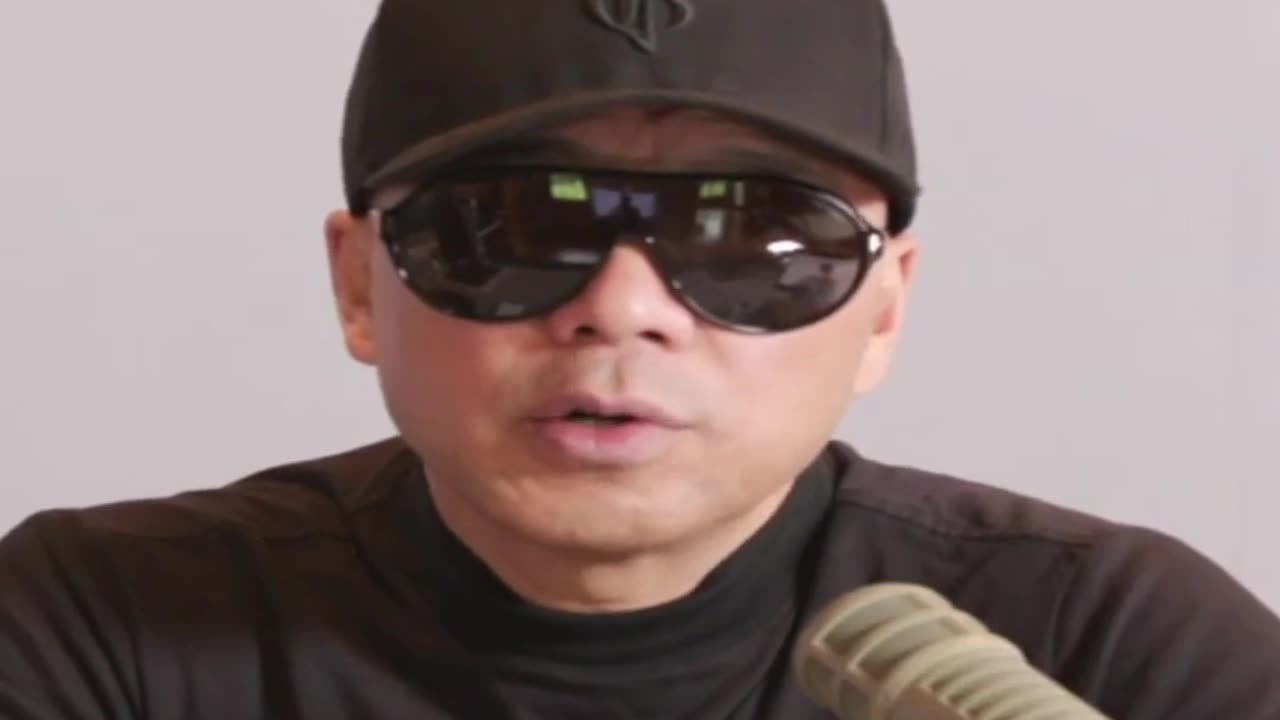 20210614文贵先生直播¹： #曾庆红 妈 #邓六金（ #曾庆生、 #曾庆淮 都在）说：当年长征慰安妇不够玩，沿路村子寡妇轮流睡，全是革命种子。