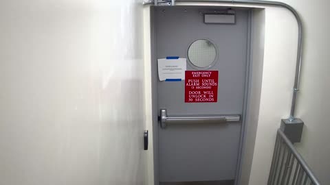 6166RHOBGRRGST3StairwellSide_2021-01-06_10h20min02s143ms.mp4