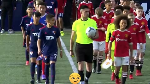 Cristiano Ronaldo football play