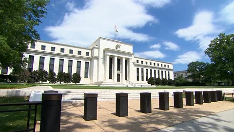After bank failures, Sen. Warren demands Fed. crackdown on large regional banks