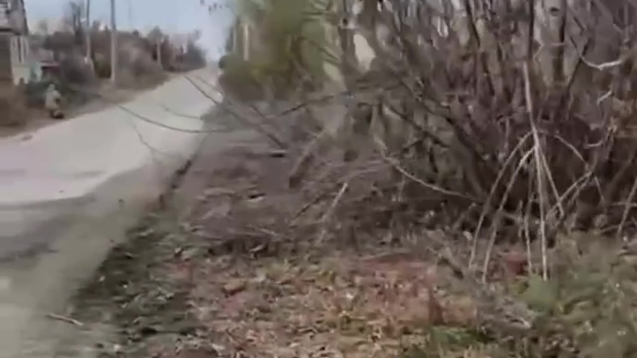 For some reason Russian soldiers have not been issued shotguns yet. 2