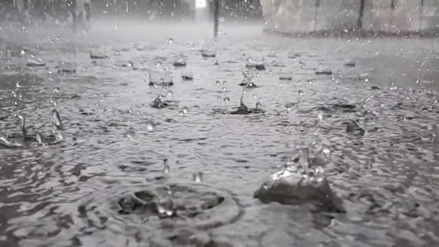 9-minute relaxing rain loop