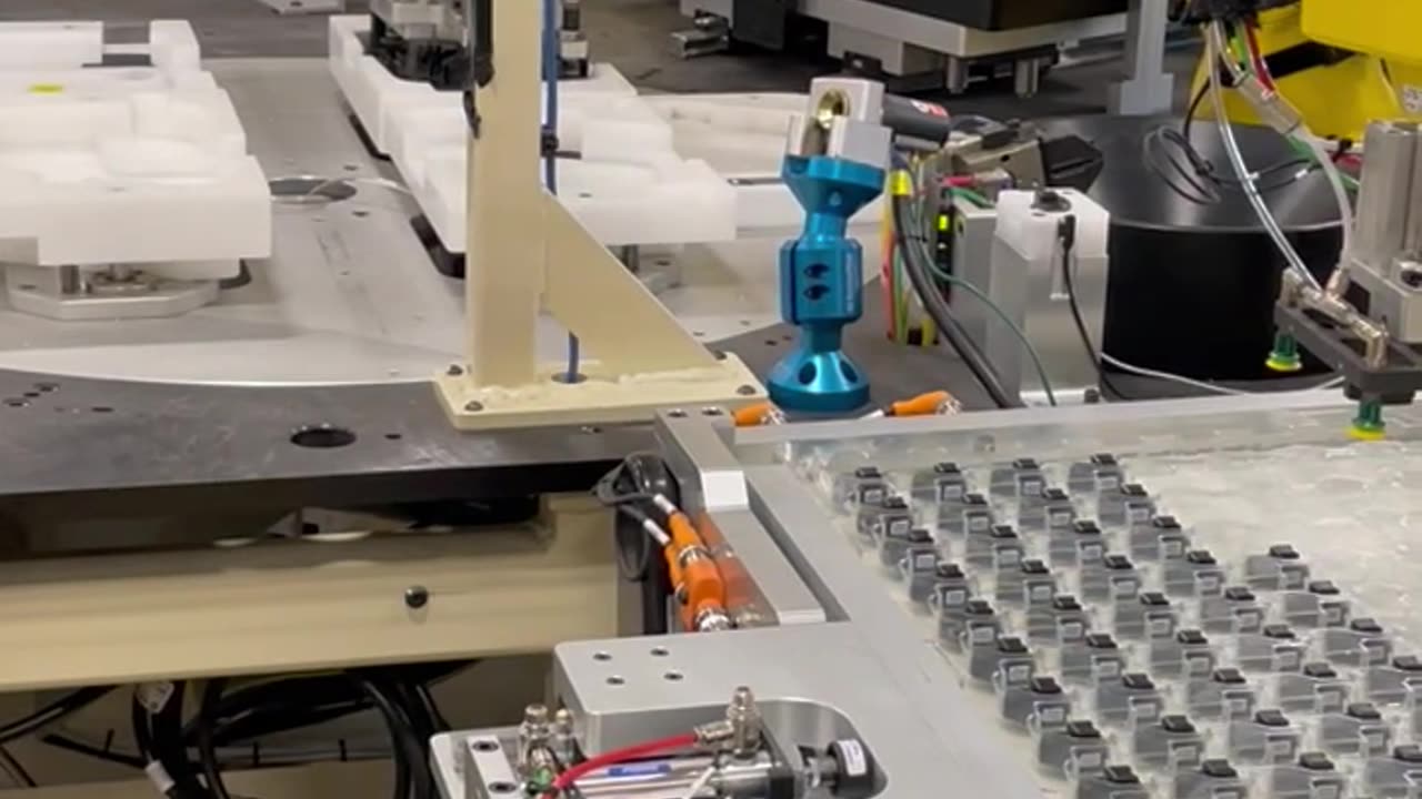 6 Robot Flexible Assembly Cell