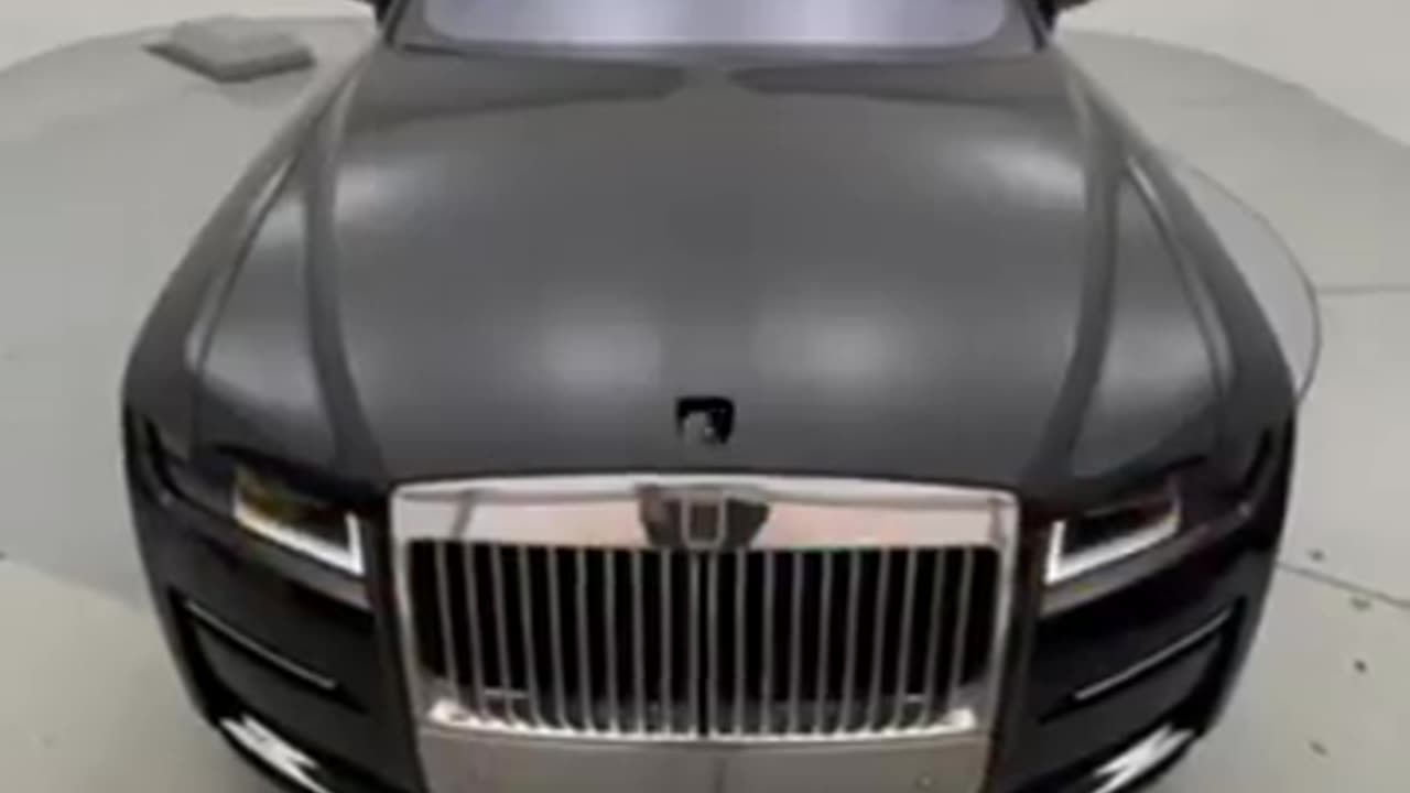 How LUXURY Rolls-Royce Cars Are Made? (Mega Factories Video)