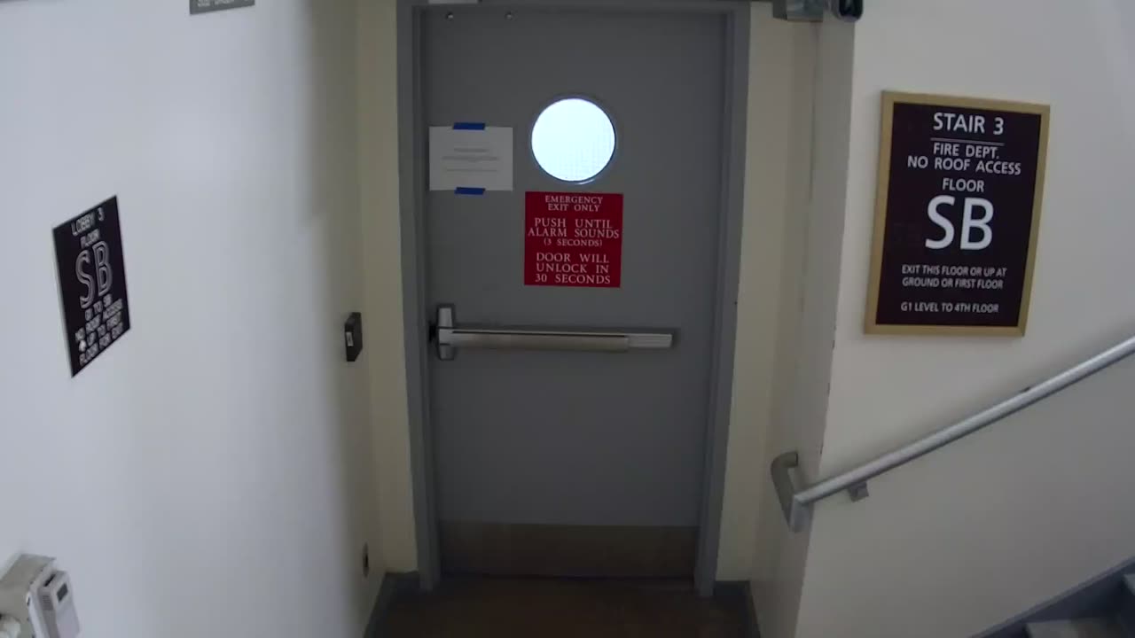 6164RHOBSBRSBST3StairwaySide_2021-01-05_02h00min01s697ms.mp4