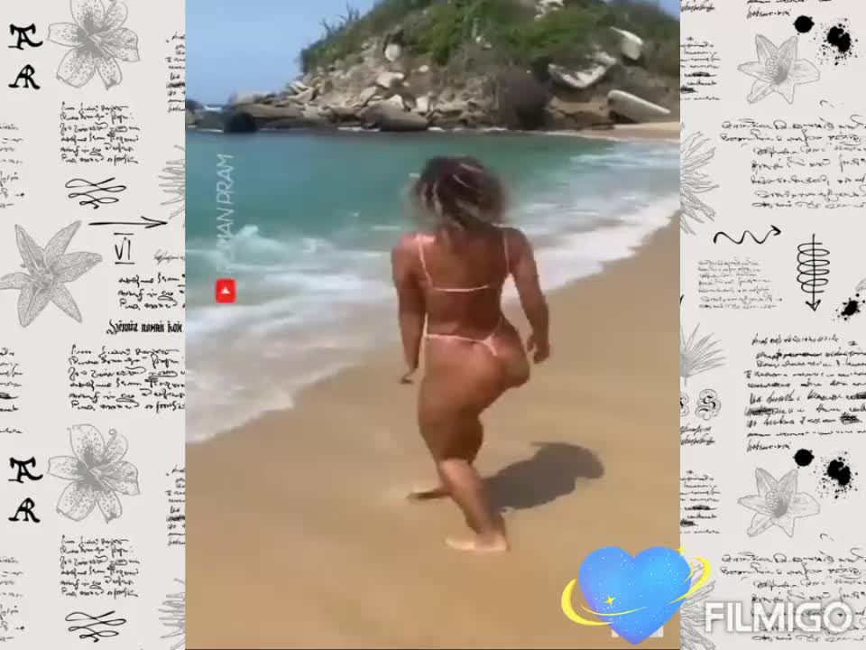 How to be a beach girl | girl in the beach sunset