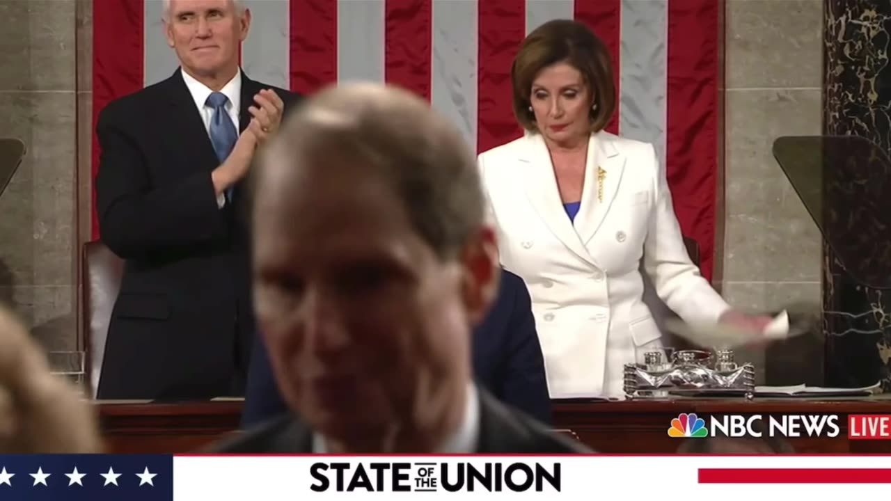 Pelosi rips up Trumps Speech of the Union Papers