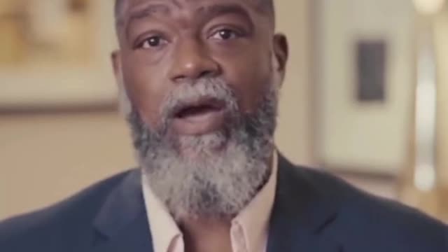 if you voting in the 2022 elections watch this Voddie baucham gives some advice