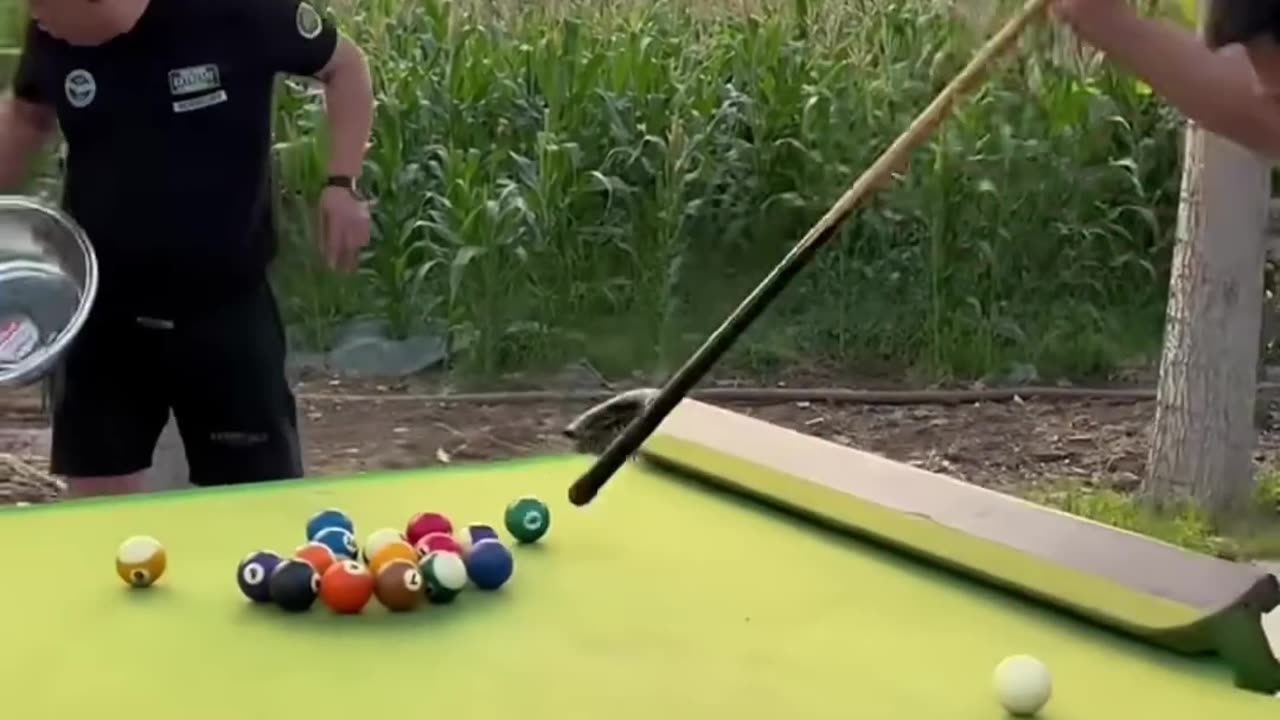 Best funny vidéo billiards top millions views