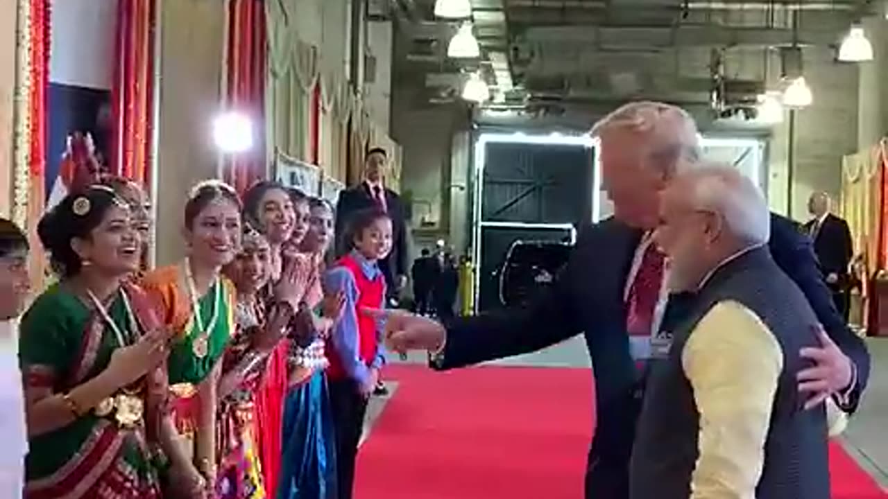 PM Modi & President Trump interacted with a group of youngsters at during #HowdyModi event