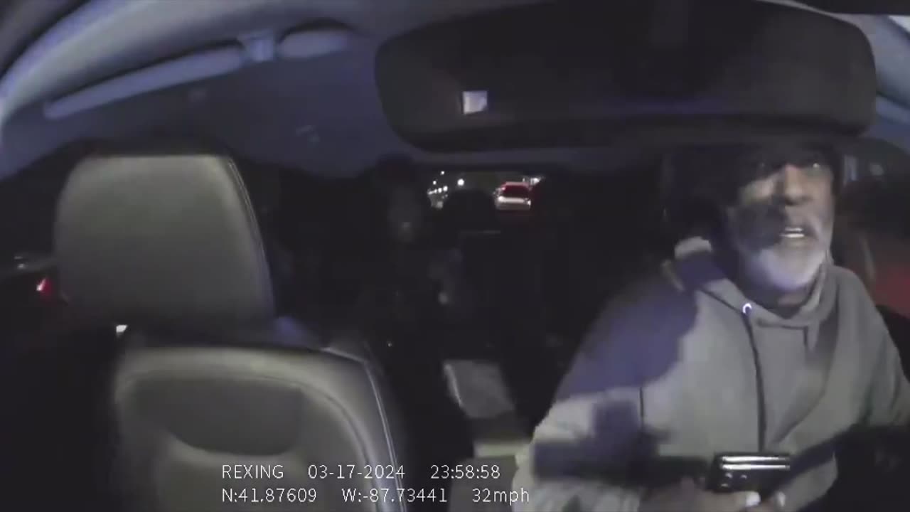 Chicago Uber Gets Shot At After Picking Up Gang Girl Rider