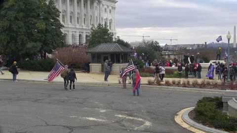 7214USCG00SenatePlazaOutbound_2021-01-06_15h50min29s803ms.mp4