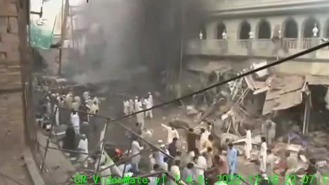 Graphic images_ Aftermath of Pakistan bomb blast