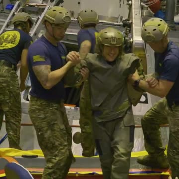 Making a Splash with Artemis II Recovery Training