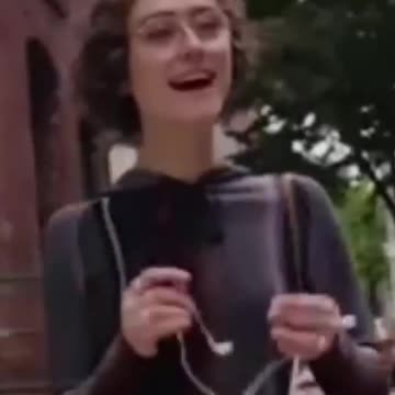 Ella Emhoff’s bizarre video promoting Tory Burch