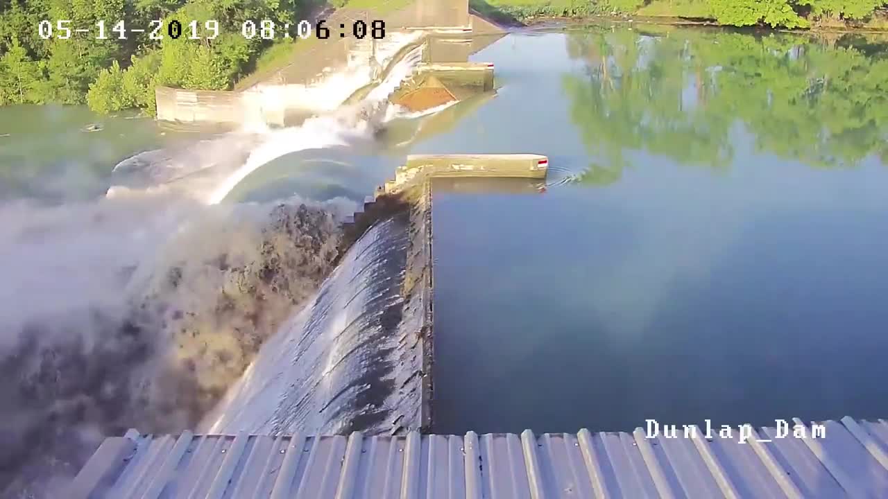 Video shows moment dam gate collapsed at Lake Dunlap