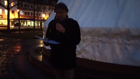 Mahnwache für unser Grundgesetz - mit Friedhelm und dem harten Kern ;-)